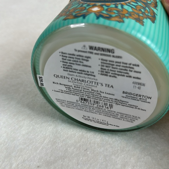 BATH & BODY WORKS NWT BRIDGERTON QUEEN CHARLOTTE’S TEA NEW THREE WICK CANDLE - Picture 4 of 4